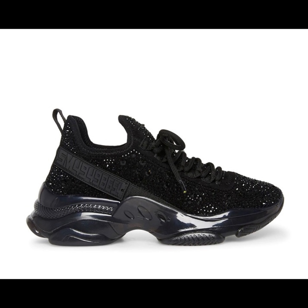 Black size 6 Steve Madden Maxima sneakers